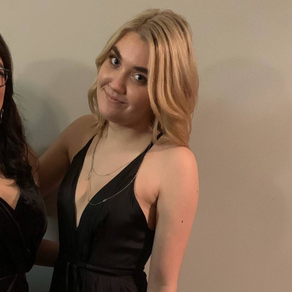 Meet your Posher, Rayne